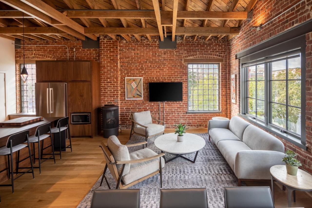 Elevation Lofts Hotel Эшвилл Экстерьер фото