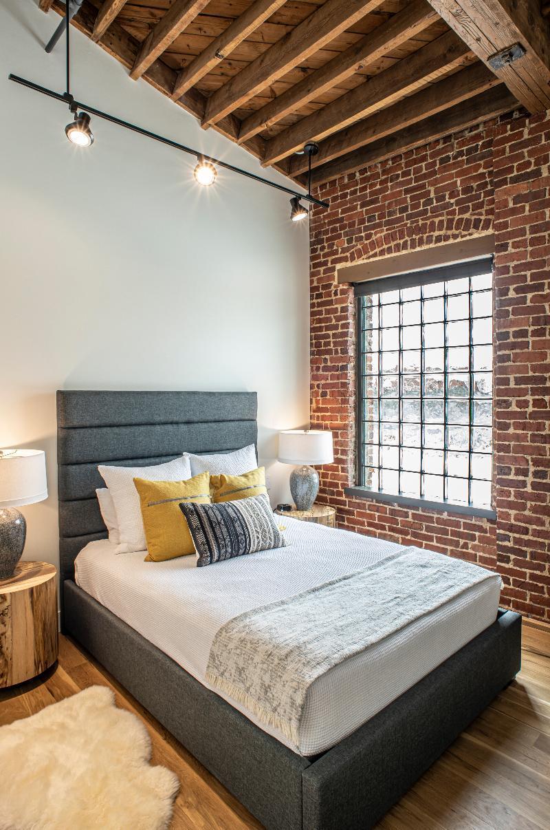 Elevation Lofts Hotel Эшвилл Экстерьер фото